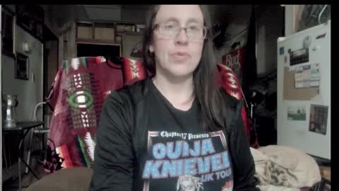 Snapshot of fapqueenc17 chatting on 02-07-26, 01:42 Scarlett online show from 02-07-26, 01:42