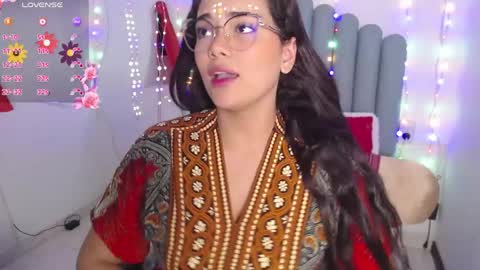 Snapshot of farah_samira chatting on 05-26-26, 07:10 farah online show from 05-26-26, 07:10