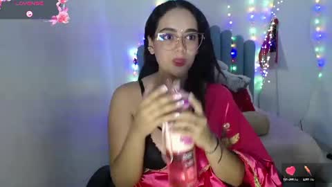 Snapshot of farah_samira chatting on 07-16-26, 07:20 farah online show from 07-16-26, 07:20