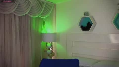 Farah online show from 10-24-25, 12:12