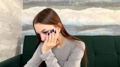 Anna Scovich online show from 12-14-25, 11:04