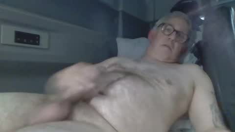 Snapshot of farko6 chatting on 09-17-25, 12:40 farko6 online show from 09-17-25, 12:40