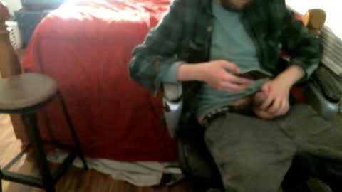 Snapshot of farmboy2398 chatting on 05-31-26, 06:31 farmboy2398 online show from 05-31-26, 06:31
