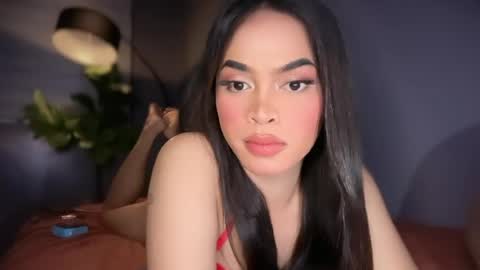 Snapshot of farrahmoanx chatting on 07-31-26, 05:45 farrahmoanx online show from 07-31-26, 05:45