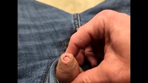 Snapshot of fartinmymouthplz chatting on 03-13-26, 05:41 fartinmymouthplz online show from 03-13-26, 05:41