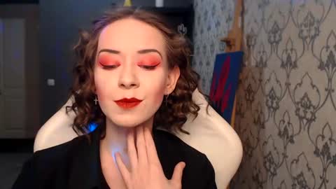 Fascinating   Eyes online show from 06-16-26, 10:01