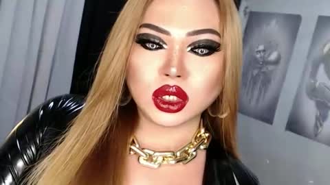 Snapshot of fascinating_ts_vana chatting on 01-18-26, 07:39 vana online show from 01-18-26, 07:39