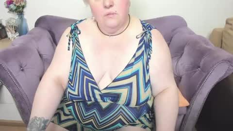 Snapshot of fashiona chatting on 05-18-26, 09:20 fashiona online show from 05-18-26, 09:20