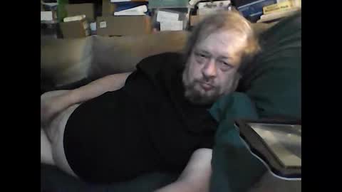 HoneyCumJuice4U online show from 10-31-25, 07:20