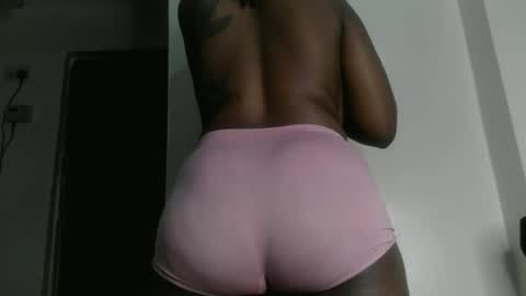 Snapshot of fatassfreak254 chatting on 01-01-25, 10:46 Winnie online show from 01-01-25, 10:46