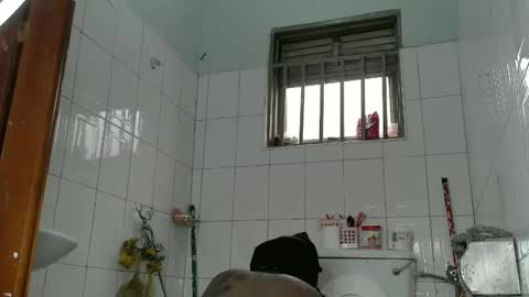 Snapshot of fatassfreak254 chatting on 01-15-25, 09:02 Winnie online show from 01-15-25, 09:02