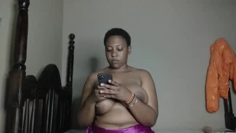Snapshot of fatassfreak254 chatting on 02-24-26, 08:40 Winnie online show from 02-24-26, 08:40