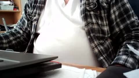 fatbellyitalian3 online show from 11-18-25, 02:32