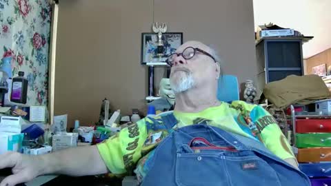Snapshot of fatfreddythecat chatting on 01-06-25, 09:54 Fred. online show from 01-06-25, 09:54