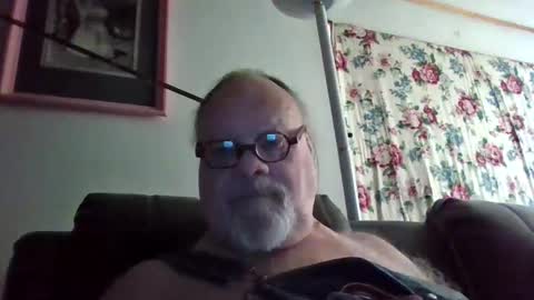 Snapshot of fatfreddythecat chatting on 01-07-25, 06:24 Fred. online show from 01-07-25, 06:24