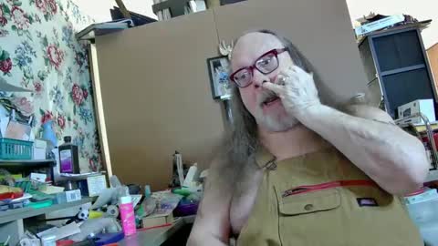 Snapshot of fatfreddythecat chatting on 01-22-25, 06:52 Fred. online show from 01-22-25, 06:52