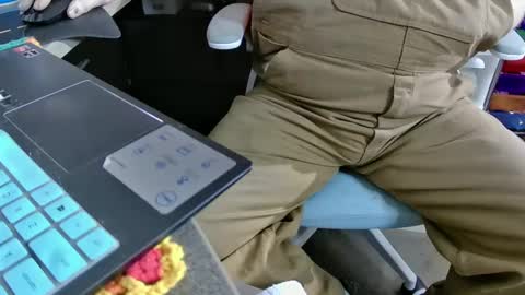 Snapshot of fatfreddythecat chatting on 01-30-25, 02:06 Fred. online show from 01-30-25, 02:06