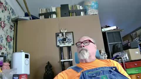 Snapshot of fatfreddythecat chatting on 02-08-25, 11:55 Fred. online show from 02-08-25, 11:55