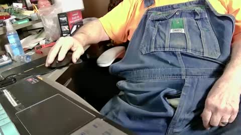 Snapshot of fatfreddythecat chatting on 02-10-25, 06:20 Fred. online show from 02-10-25, 06:20