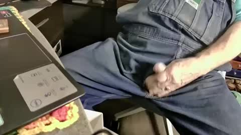 Snapshot of fatfreddythecat chatting on 02-20-25, 05:29 Fred. online show from 02-20-25, 05:29