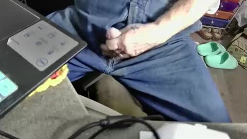 Snapshot of fatfreddythecat chatting on 02-23-25, 10:09 Fred. online show from 02-23-25, 10:09