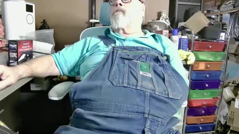 Snapshot of fatfreddythecat chatting on 02-24-25, 11:52 Fred. online show from 02-24-25, 11:52