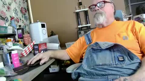 Snapshot of fatfreddythecat chatting on 03-01-25, 09:48 Fred. online show from 03-01-25, 09:48