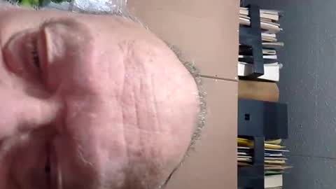 Snapshot of fatfreddythecat chatting on 10-18-25, 09:10 Fred. online show from 10-18-25, 09:10