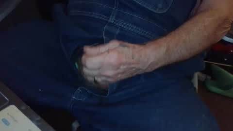 Snapshot of fatfreddythecat chatting on 11-11-25, 09:15 Fred. online show from 11-11-25, 09:15