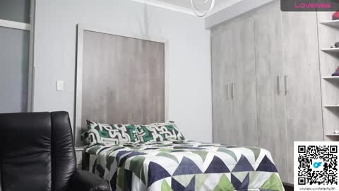 fatherfly001 online show from 03-26-26, 08:42