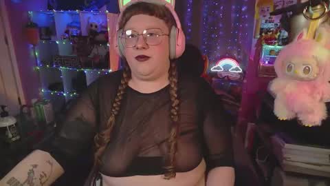 Snapshot of fatveronica chatting on 02-23-26, 10:40 FatVeronica online show from 02-23-26, 10:40