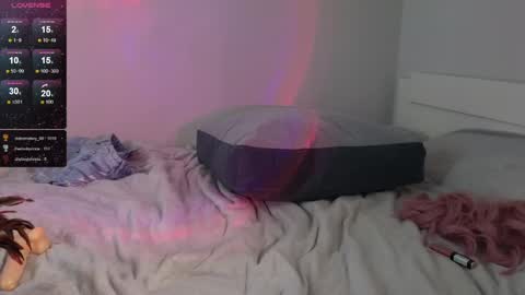 Snapshot of faudenie chatting on 02-19-25, 01:06 Veta online show from 02-19-25, 01:06