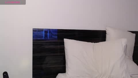 FAUSTO online show from 02-20-25, 02:18