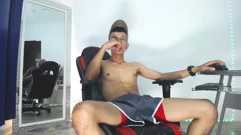Snapshot of favel_gomez7 chatting on 12-02-24, 04:31 Favel Gomez online show from 12-02-24, 04:31