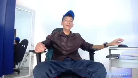 Snapshot of favel_gomez7 chatting on 12-20-24, 01:33 Favel Gomez online show from 12-20-24, 01:33