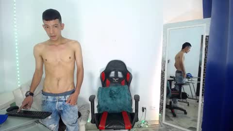 Snapshot of favel_gomez7 chatting on 12-26-24, 03:42 Favel Gomez online show from 12-26-24, 03:42