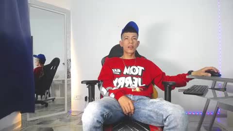 Snapshot of favel_gomez7 chatting on 01-14-25, 02:19 Favel Gomez online show from 01-14-25, 02:19