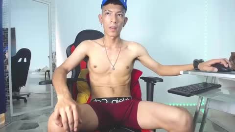 Snapshot of favel_gomez7 chatting on 01-14-25, 11:31 Favel Gomez online show from 01-14-25, 11:31