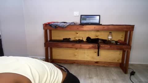 Snapshot of favgal chatting on 02-16-25, 08:43 favgal online show from 02-16-25, 08:43
