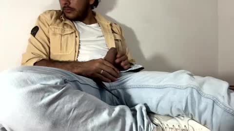 Snapshot of favid95 chatting on 12-03-24, 02:03 favid95 online show from 12-03-24, 02:03