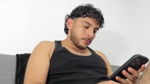 Snapshot of favid95 chatting on 12-20-24, 01:25 favid95 online show from 12-20-24, 01:25