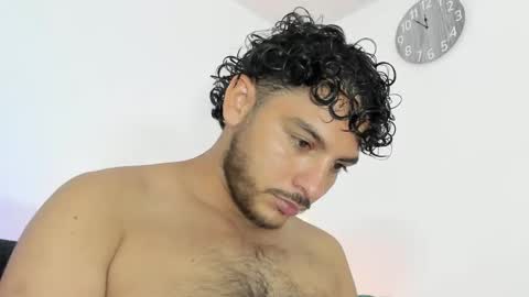 Snapshot of favid95 chatting on 12-21-24, 04:52 favid95 online show from 12-21-24, 04:52