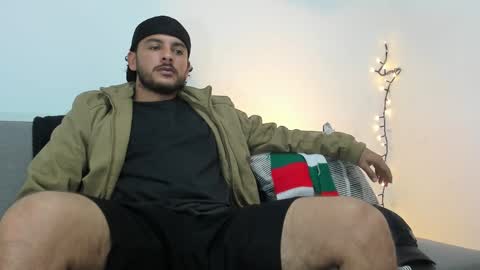 Snapshot of favid95 chatting on 12-29-24, 01:34 favid95 online show from 12-29-24, 01:34