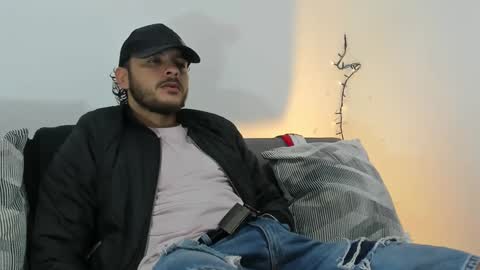 Snapshot of favid95 chatting on 01-11-25, 05:52 favid95 online show from 01-11-25, 05:52