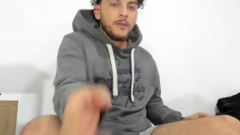 Snapshot of favid95 chatting on 02-02-25, 04:26 favid95 online show from 02-02-25, 04:26