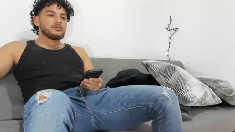 Snapshot of favid95 chatting on 02-02-25, 07:30 favid95 online show from 02-02-25, 07:30