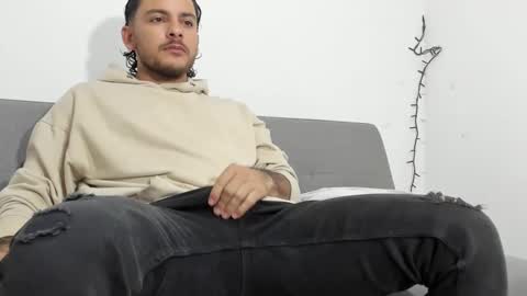 Snapshot of favid95 chatting on 03-02-25, 05:01 favid95 online show from 03-02-25, 05:01