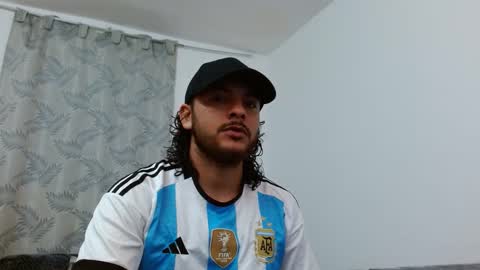 Snapshot of favid95 chatting on 09-21-25, 04:47 favid95 online show from 09-21-25, 04:47