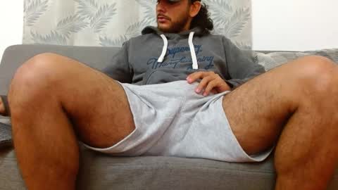 Snapshot of favid95 chatting on 09-25-25, 12:42 favid95 online show from 09-25-25, 12:42