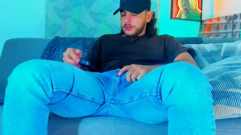 Snapshot of favid95 chatting on 11-03-25, 01:51 favid95 online show from 11-03-25, 01:51